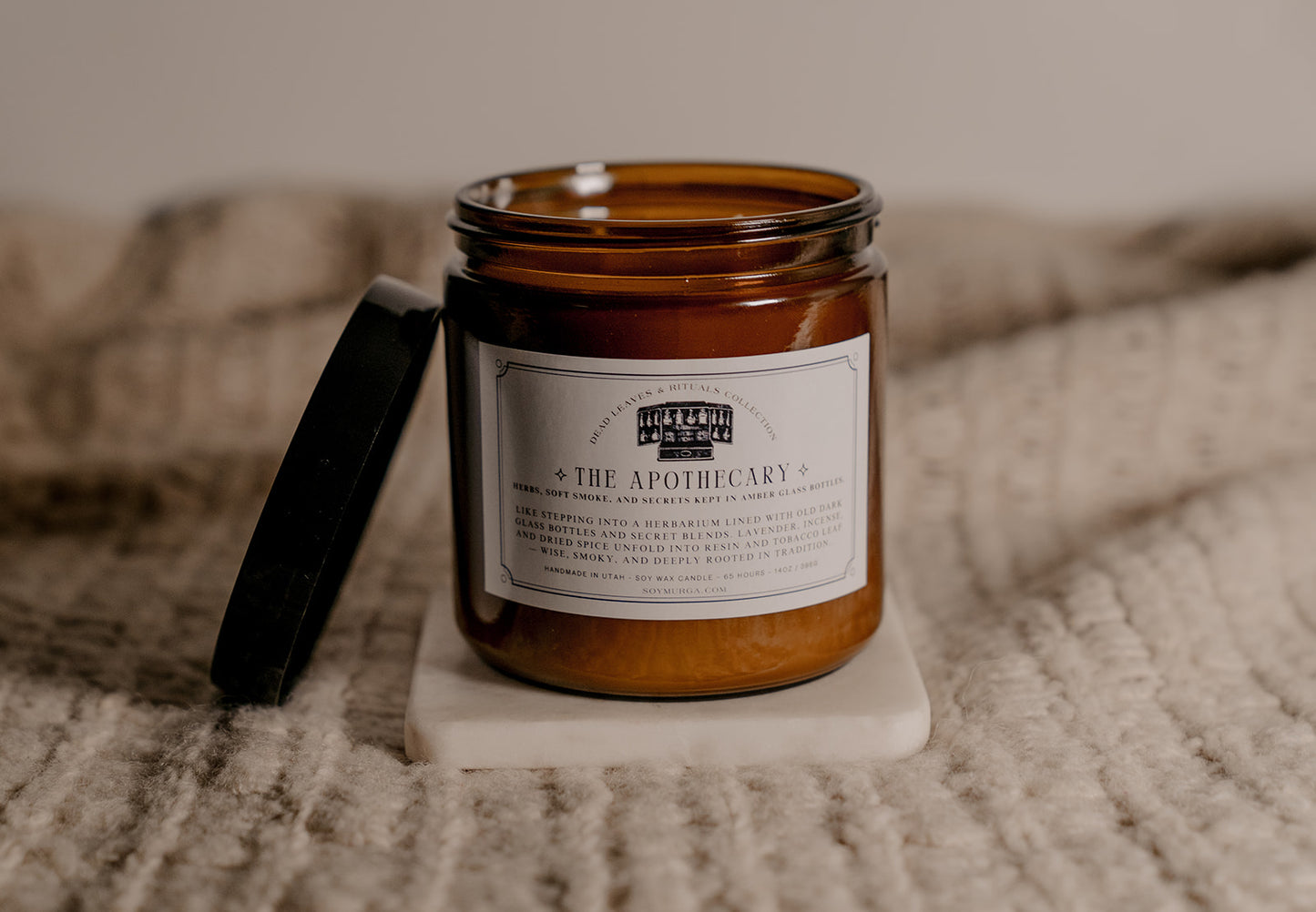 🧪 The Apothecary – 14oz Soy Candle (Double Wick)