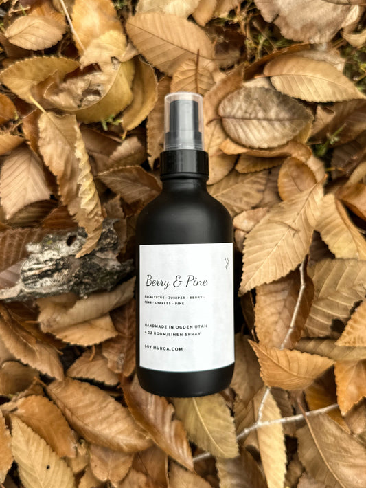 Berry & Pine – 4oz Room + Linen Spray